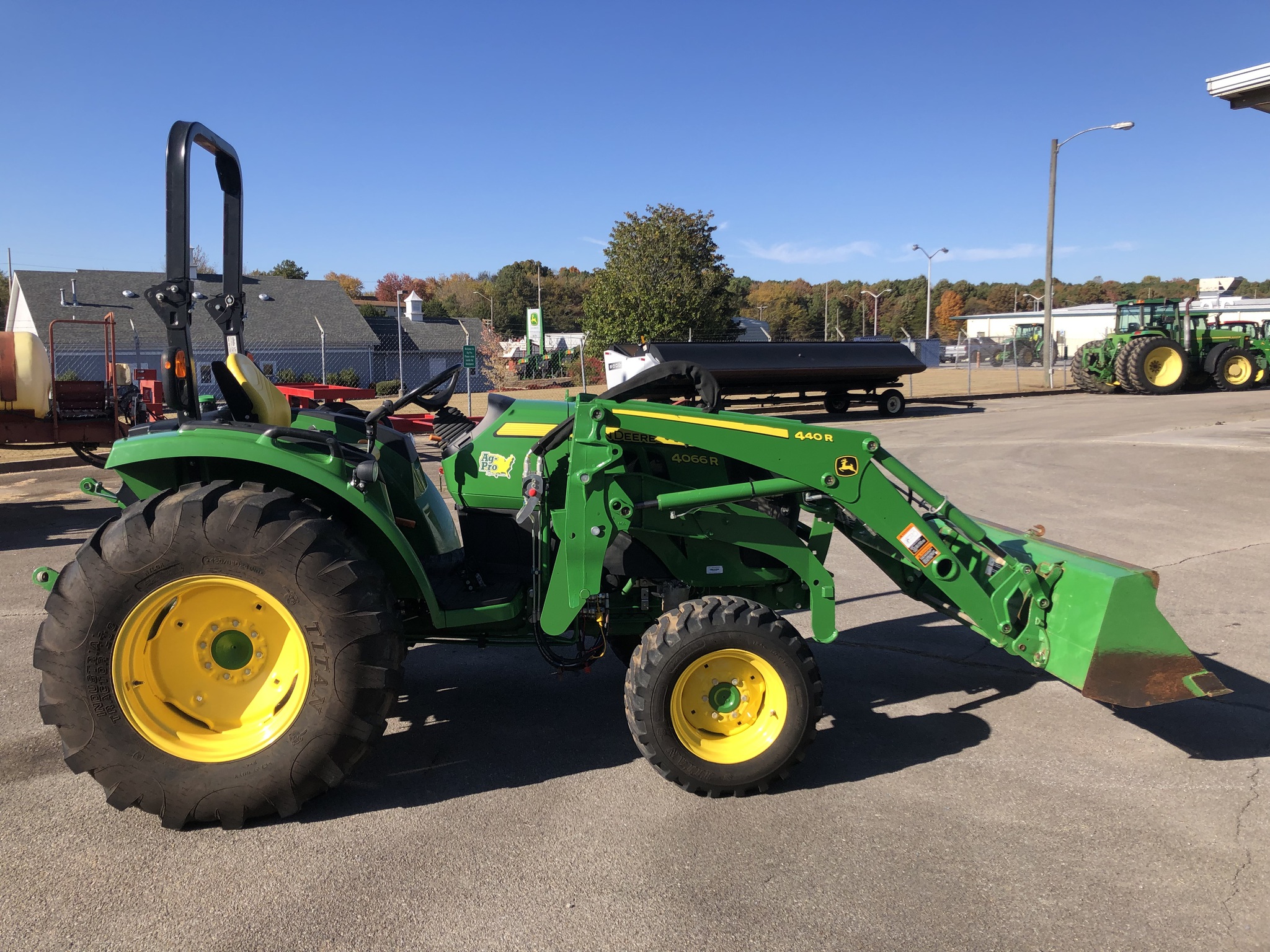2020 John Deere 4066R Image 2