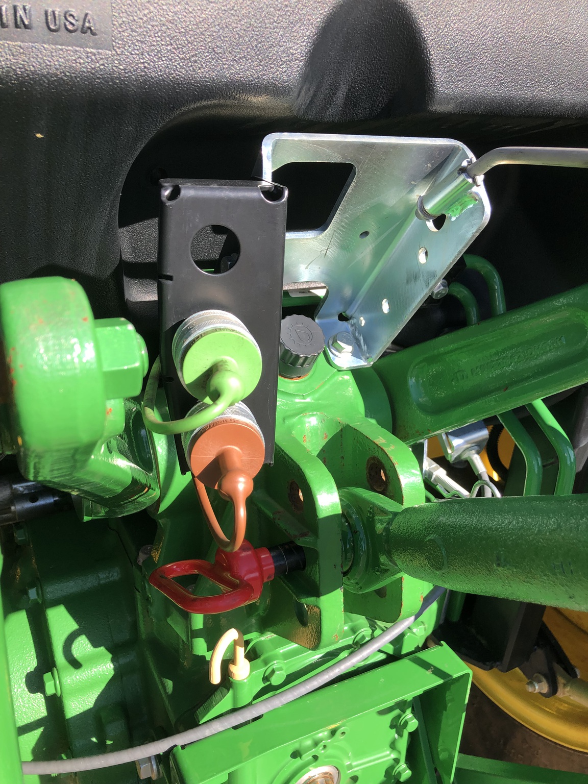 2020 John Deere 4066R Image 7