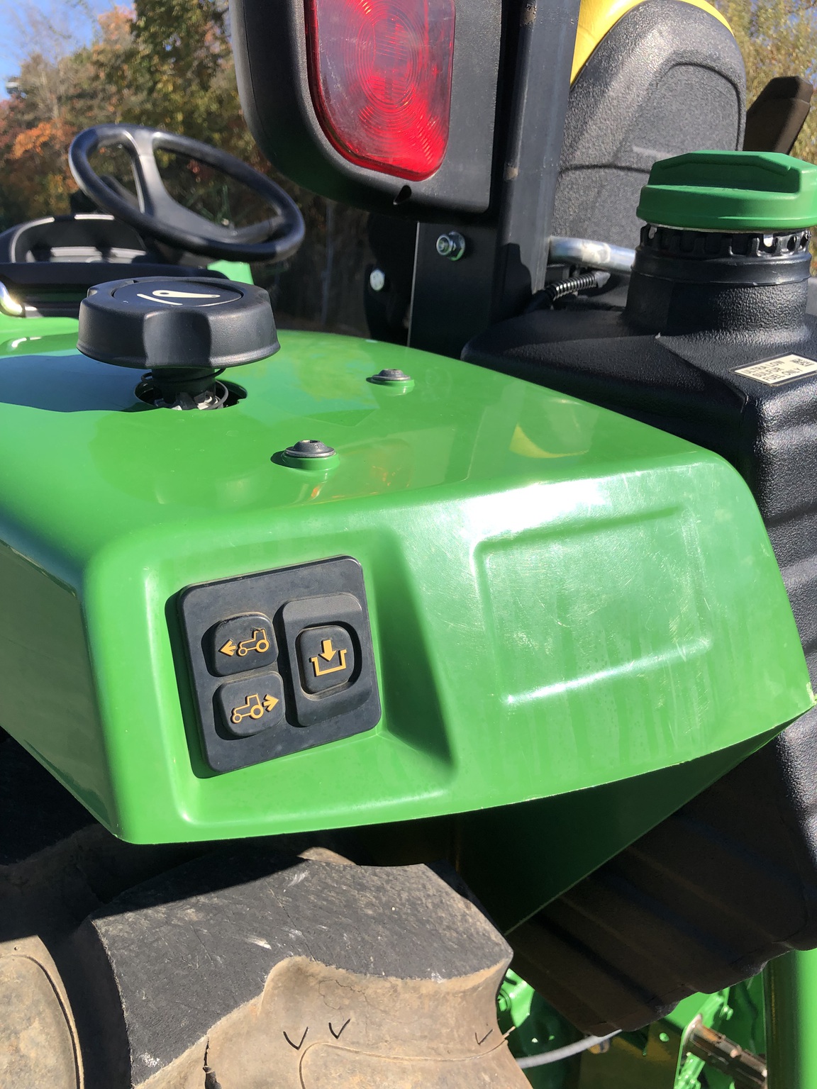 2020 John Deere 4066R Image 8