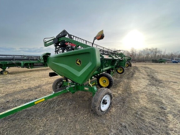 Used 2023 John Deere HD50R Combine Platforms at Horizon Ag & Turf in Falher, AB - Photo3