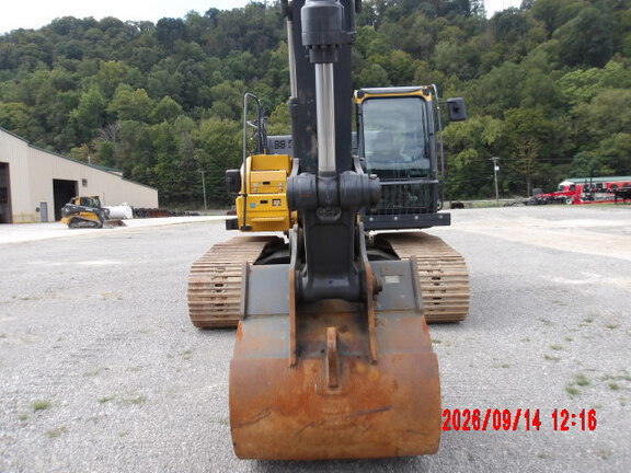 2024 John Deere 210 P