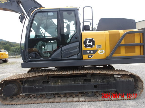 2024 John Deere 210 P
