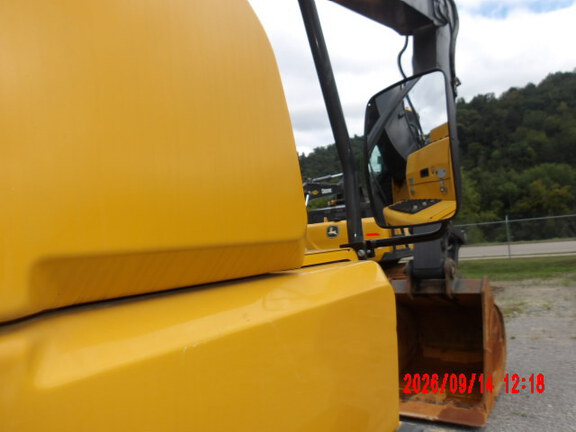 2024 John Deere 210 P