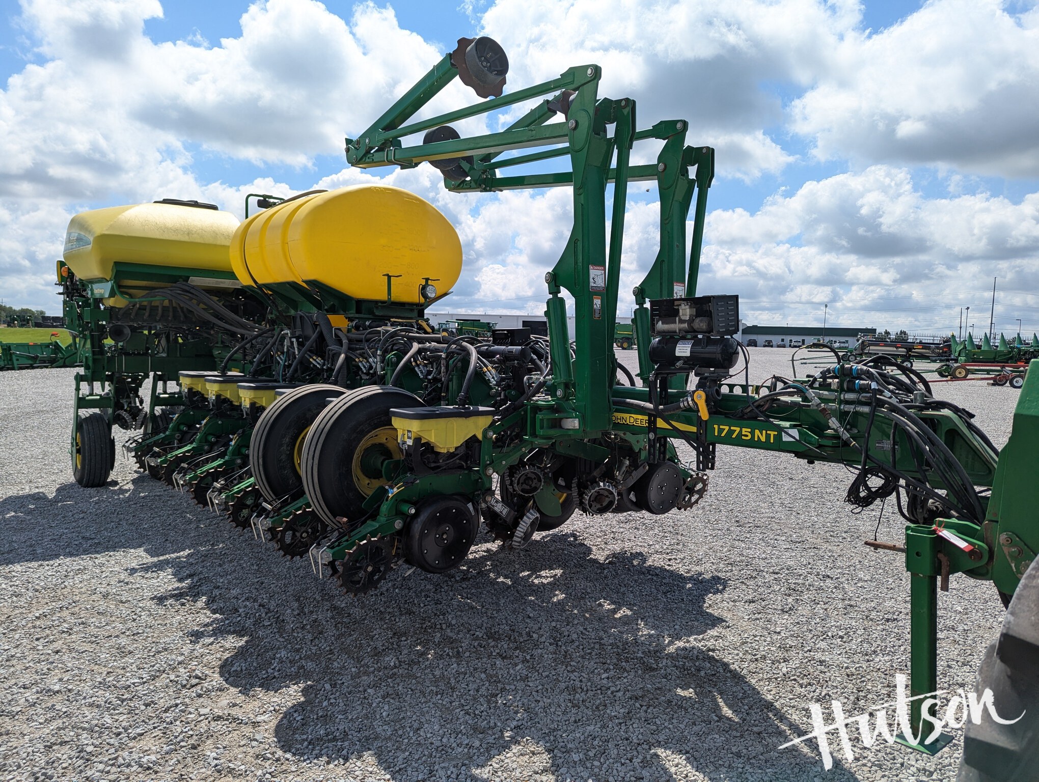 2016 John Deere 1775NT