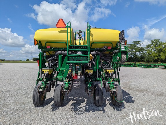 Photo of 2016 John Deere 1775NT