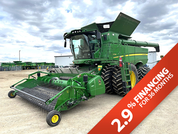 Photo of a 2021 John Deere S790