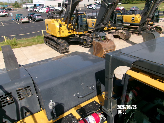 2024 John Deere 210 P