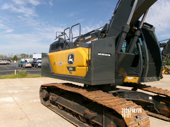 2024 John Deere 210 P