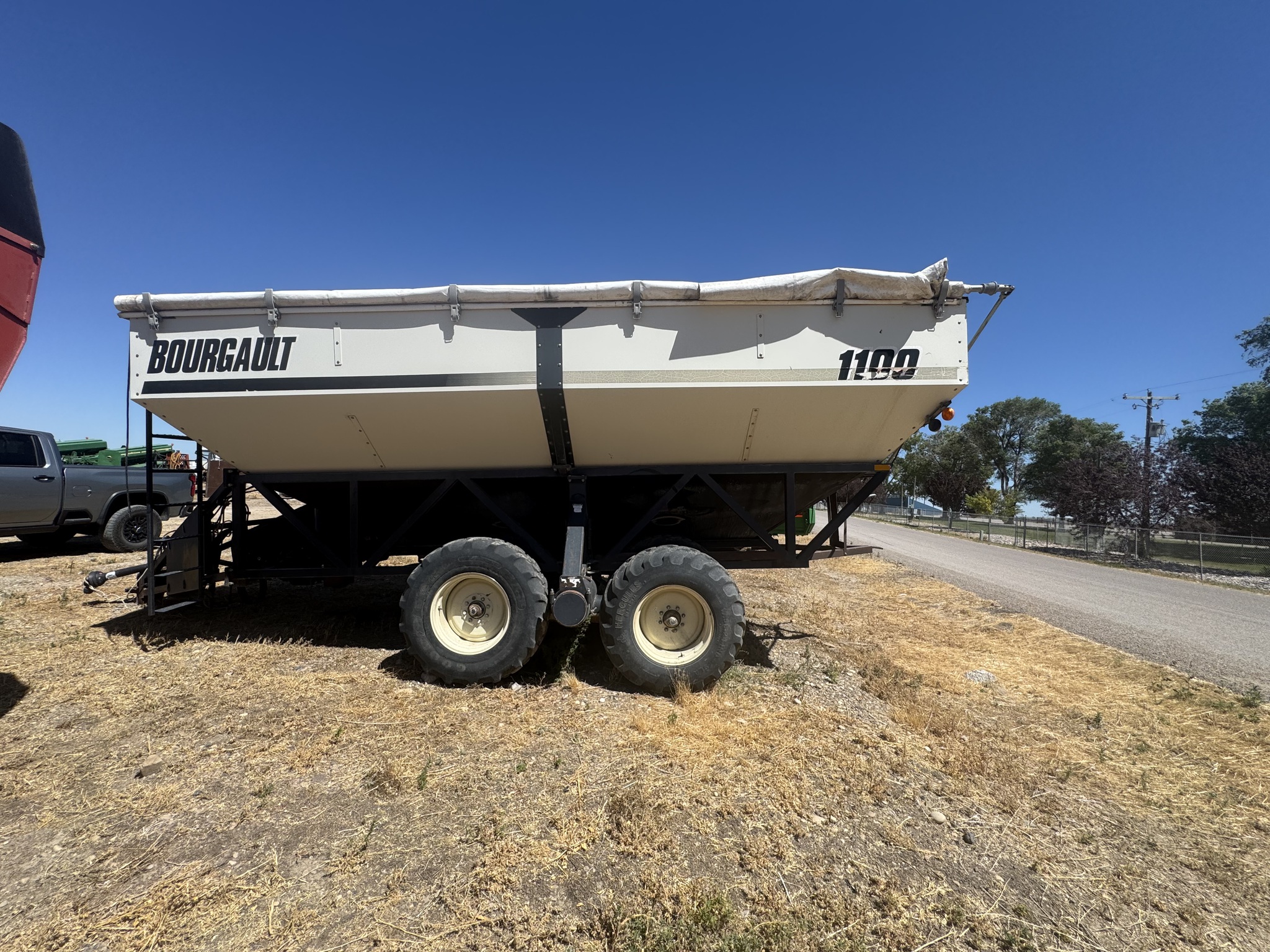 2003 Bourgault 1100 Image 14