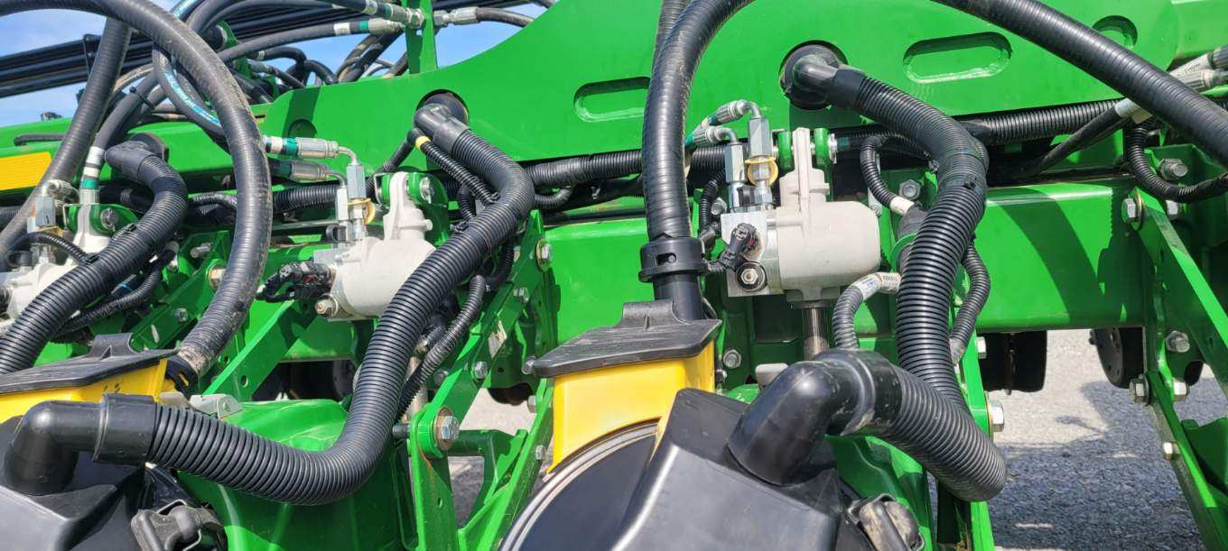 2022 John Deere DB90 Image 6