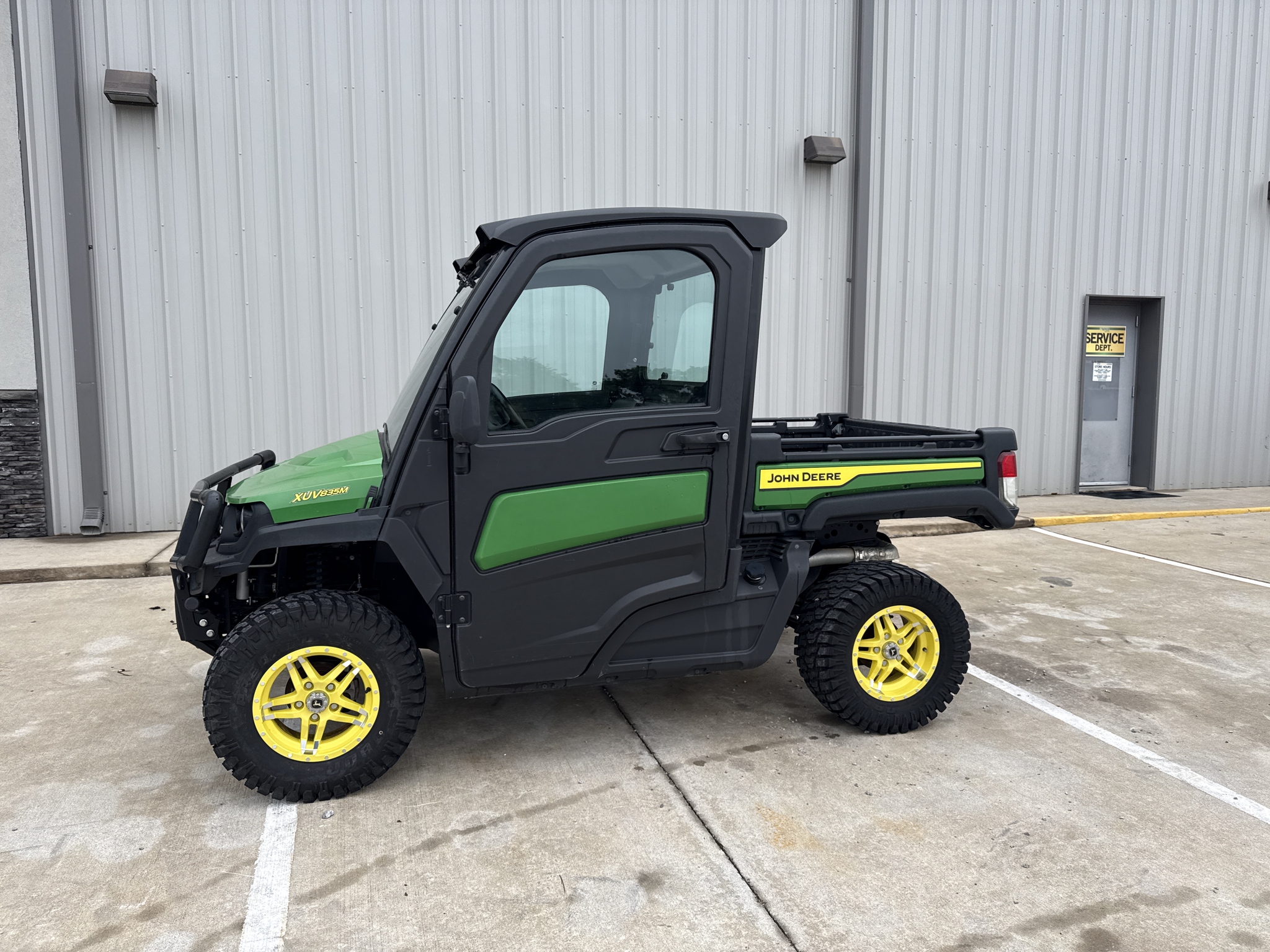 2023 John Deere XUV 835M Image 4