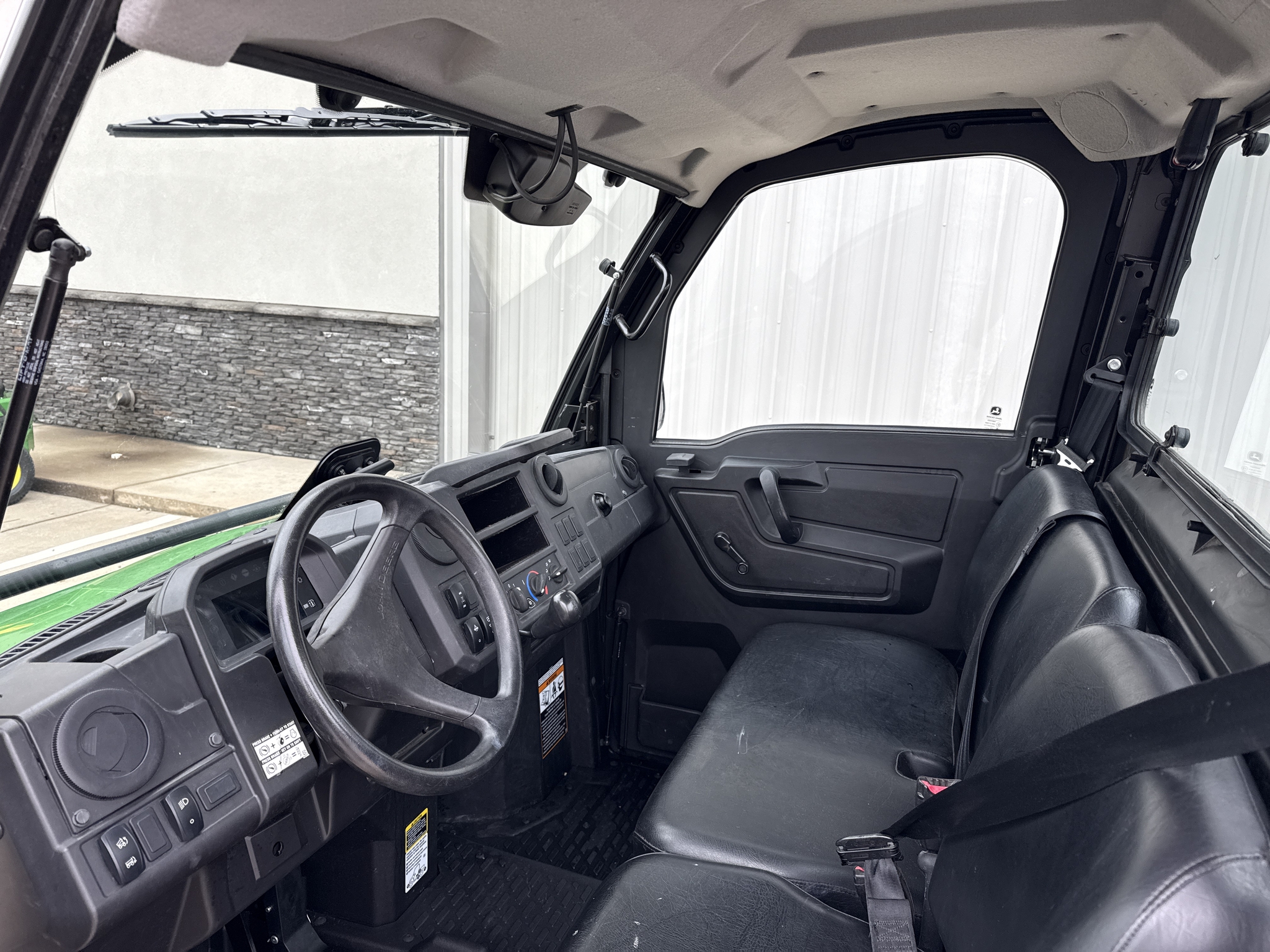 2023 John Deere XUV 835M Image 25