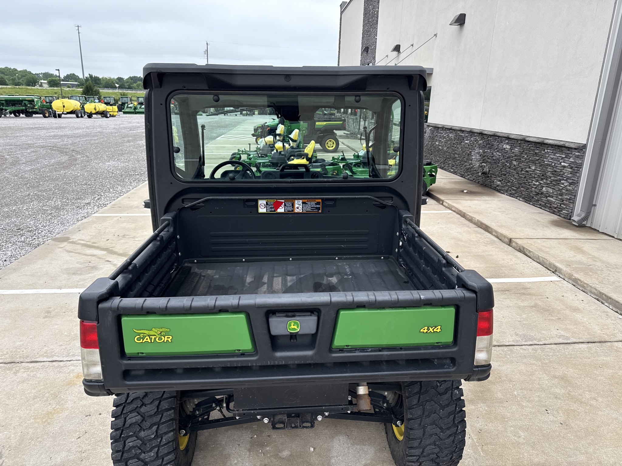 2023 John Deere XUV 835M Image 18