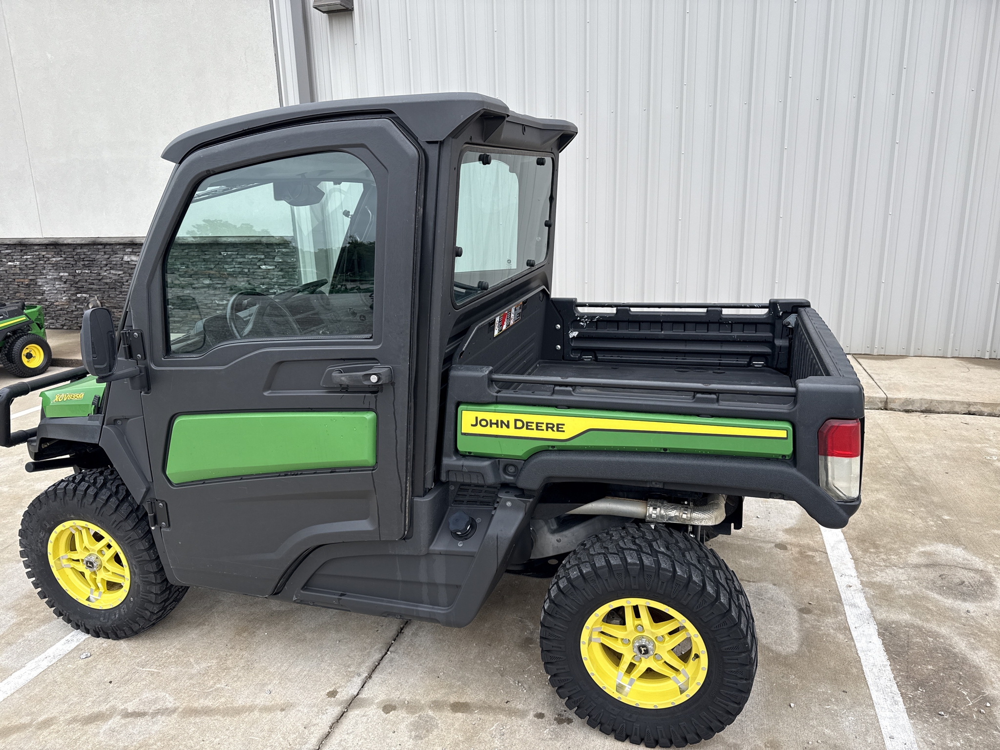 2023 John Deere XUV 835M Image 8