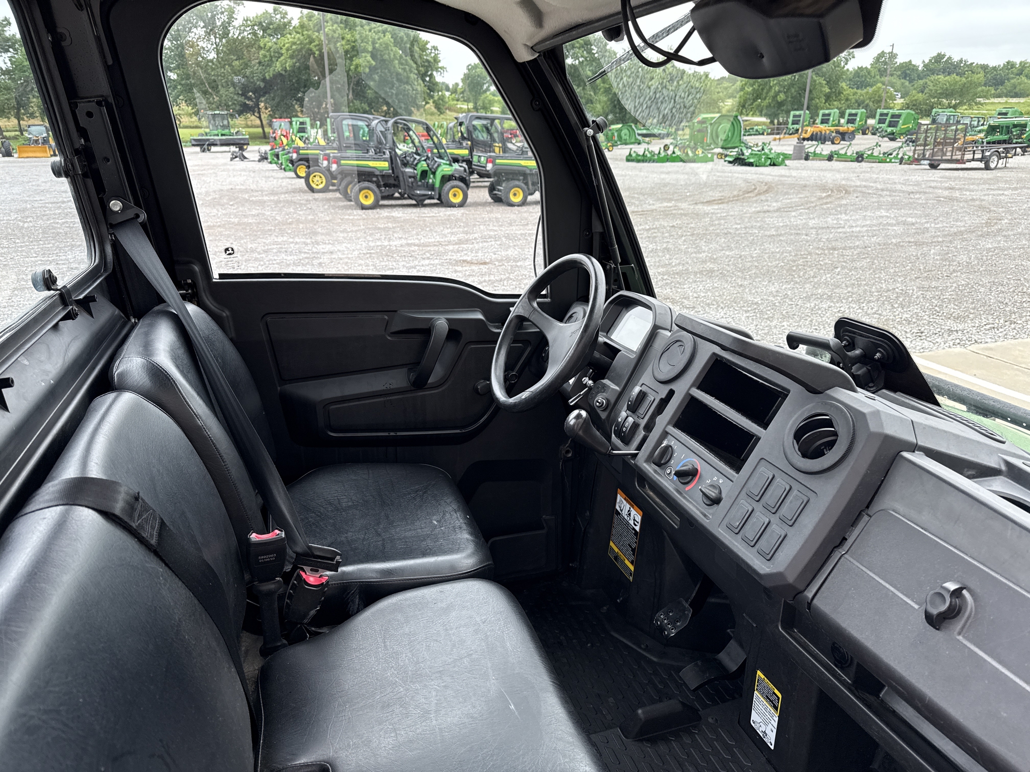 2023 John Deere XUV 835M Image 27
