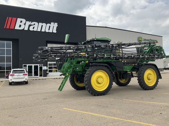 Photo of a 2023 John Deere 616R