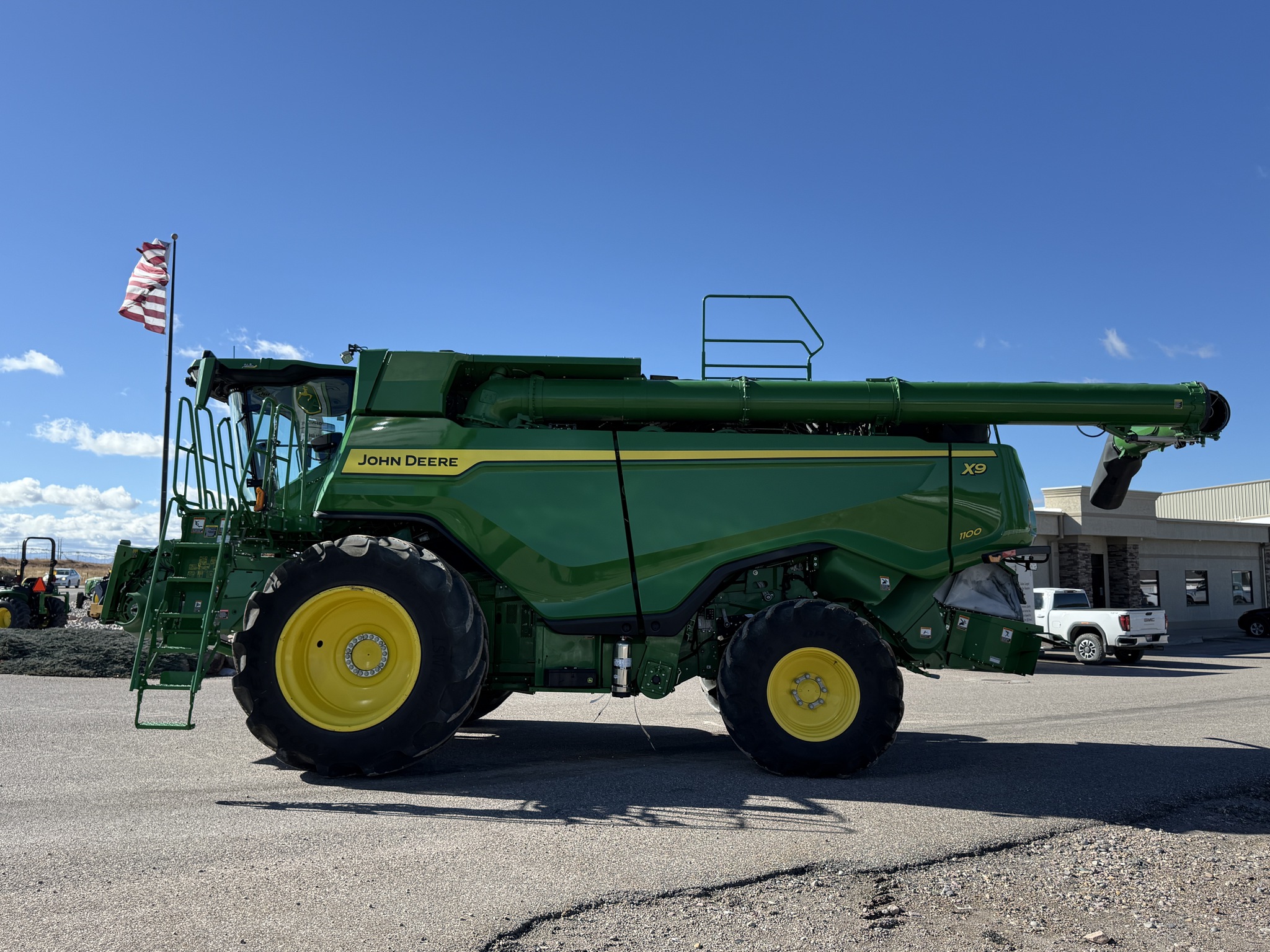 2023 John Deere X9 1100 Image 2