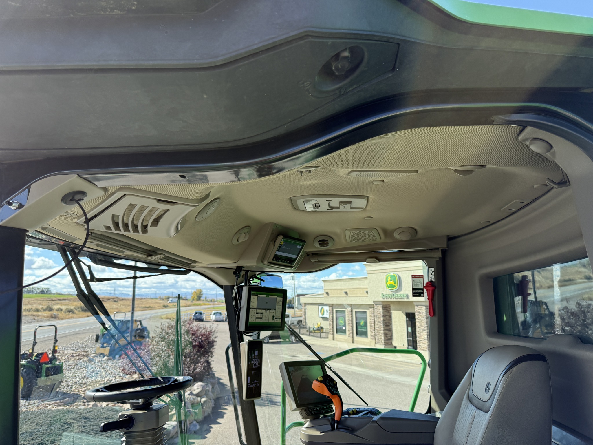 2023 John Deere X9 1100 Image 10