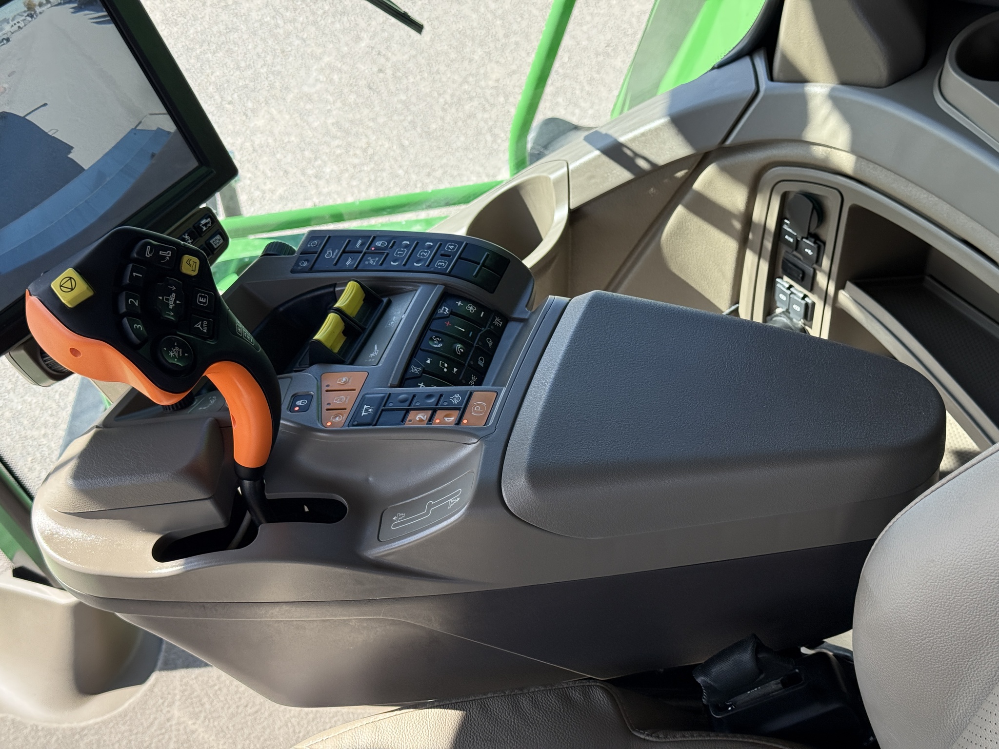 2023 John Deere X9 1100 Image 14