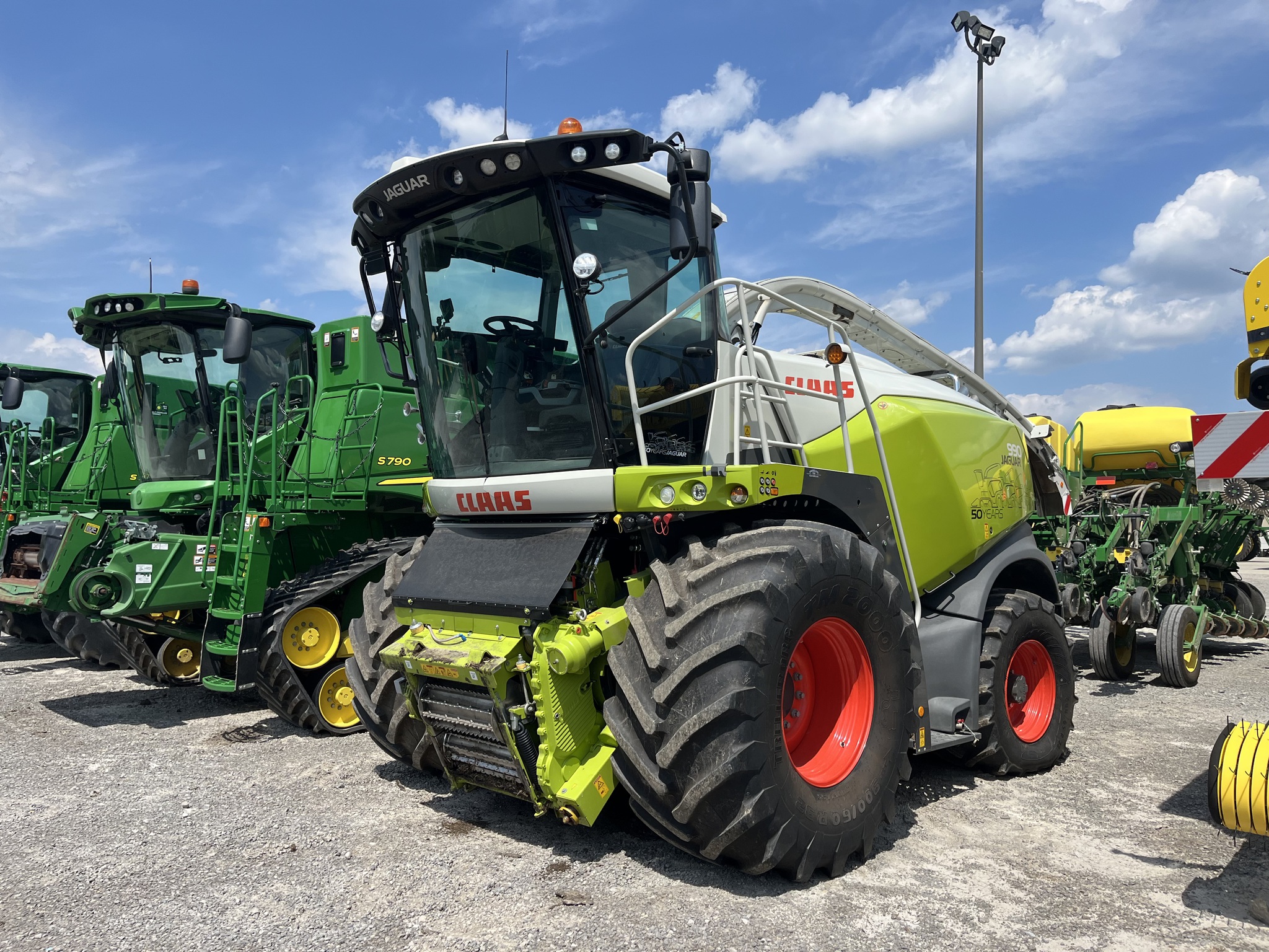 2024 Claas 990 Image 1