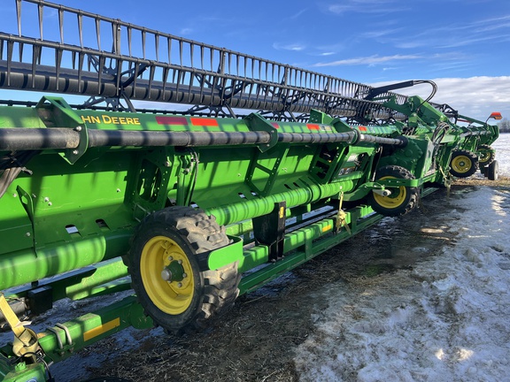 Used 2024 John Deere HD50R Combine Platforms at Horizon Ag & Turf in High Prairie, AB - Photo3