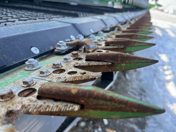 Used 2024 John Deere HD50R Combine Platforms at Horizon Ag & Turf in High Prairie, AB - Photo10