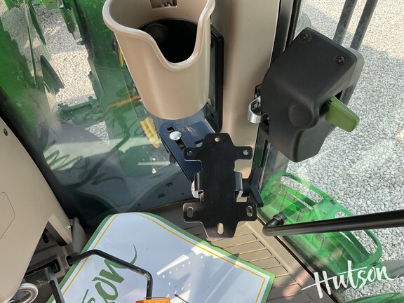 Photo of 2024 John Deere 6155M