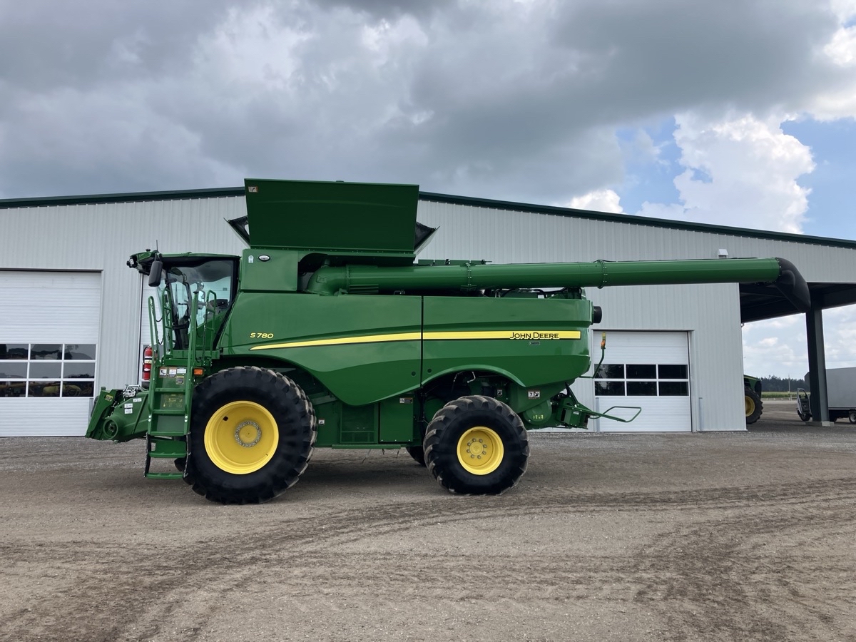 2023 John Deere S780 Image 3