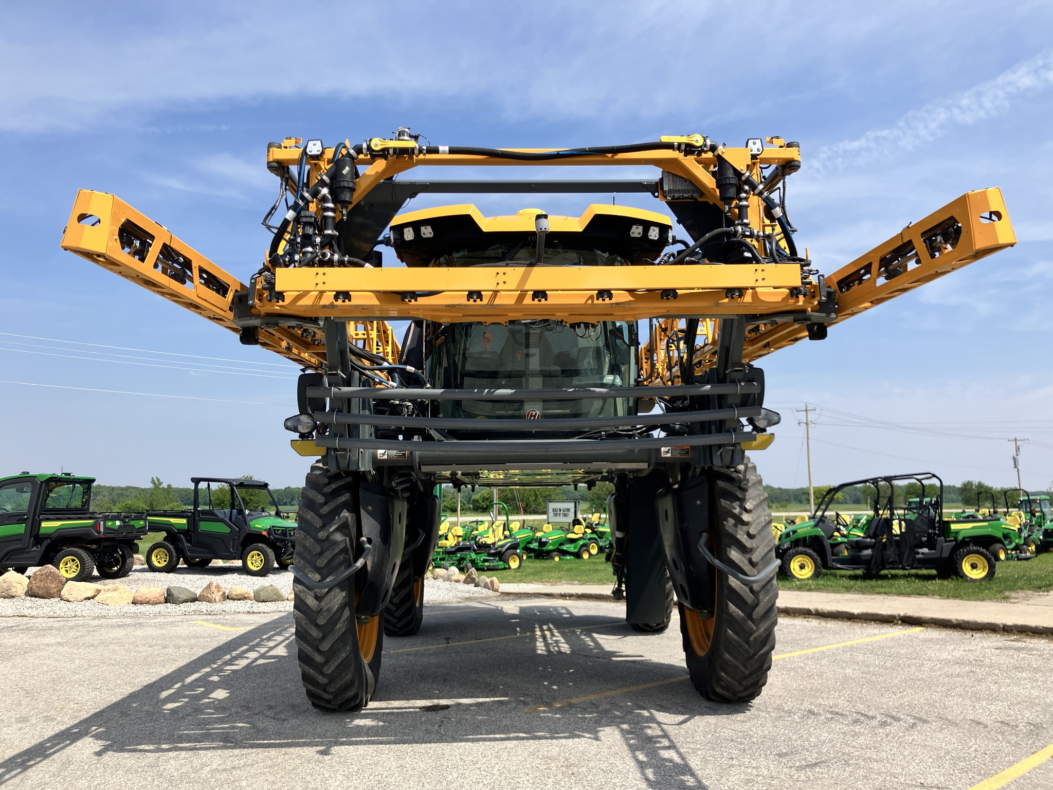 2024 Hagie STS12 Image 2