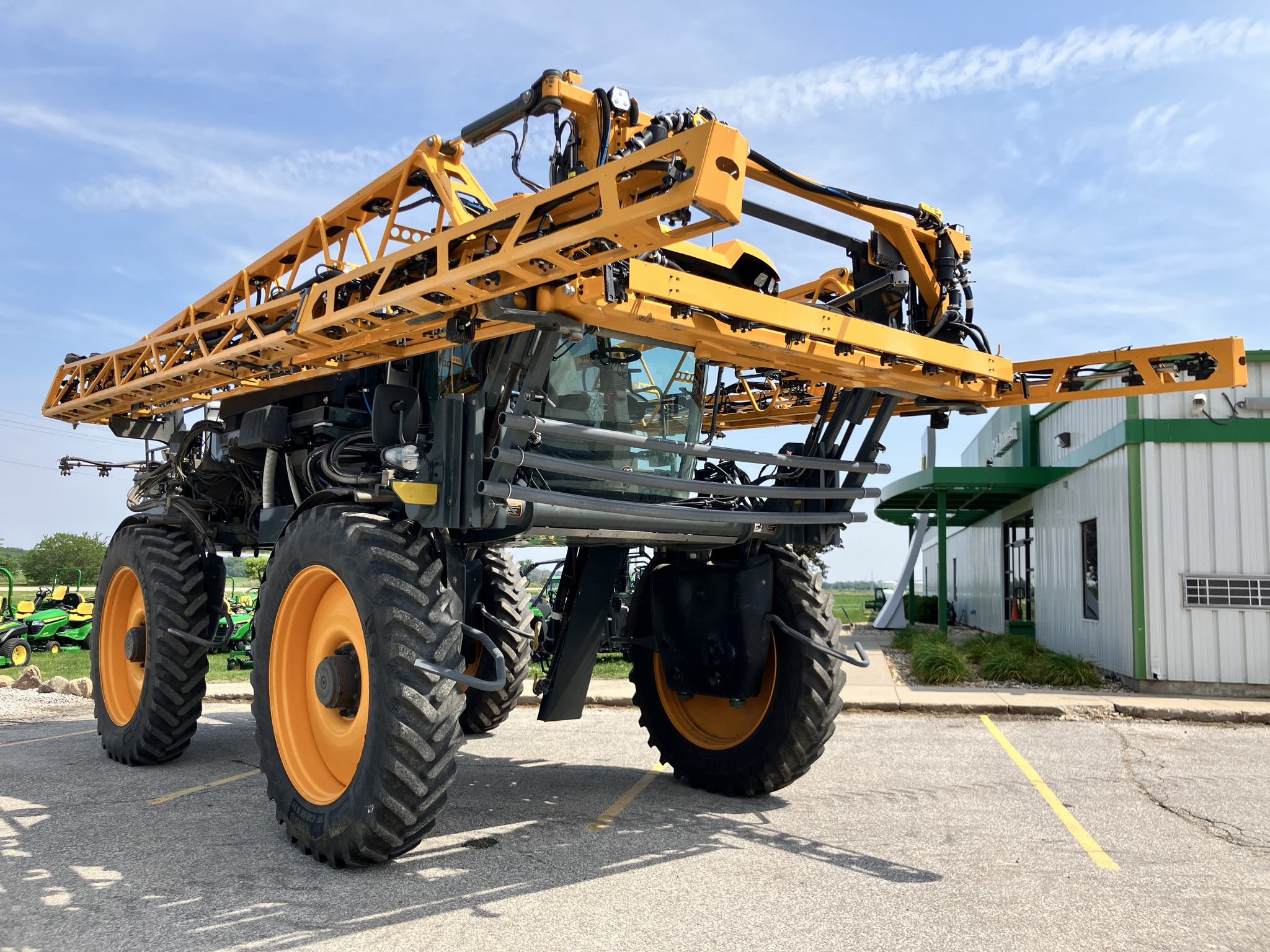 2024 Hagie STS12 Image 3