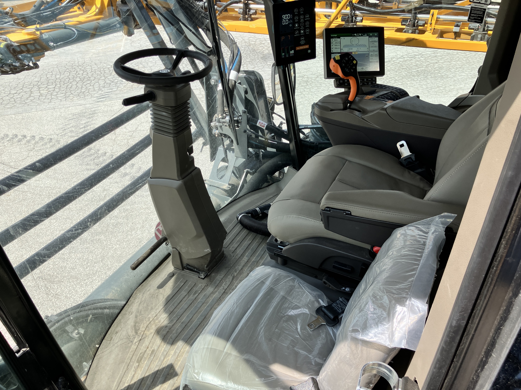 2024 Hagie STS12 Image 9