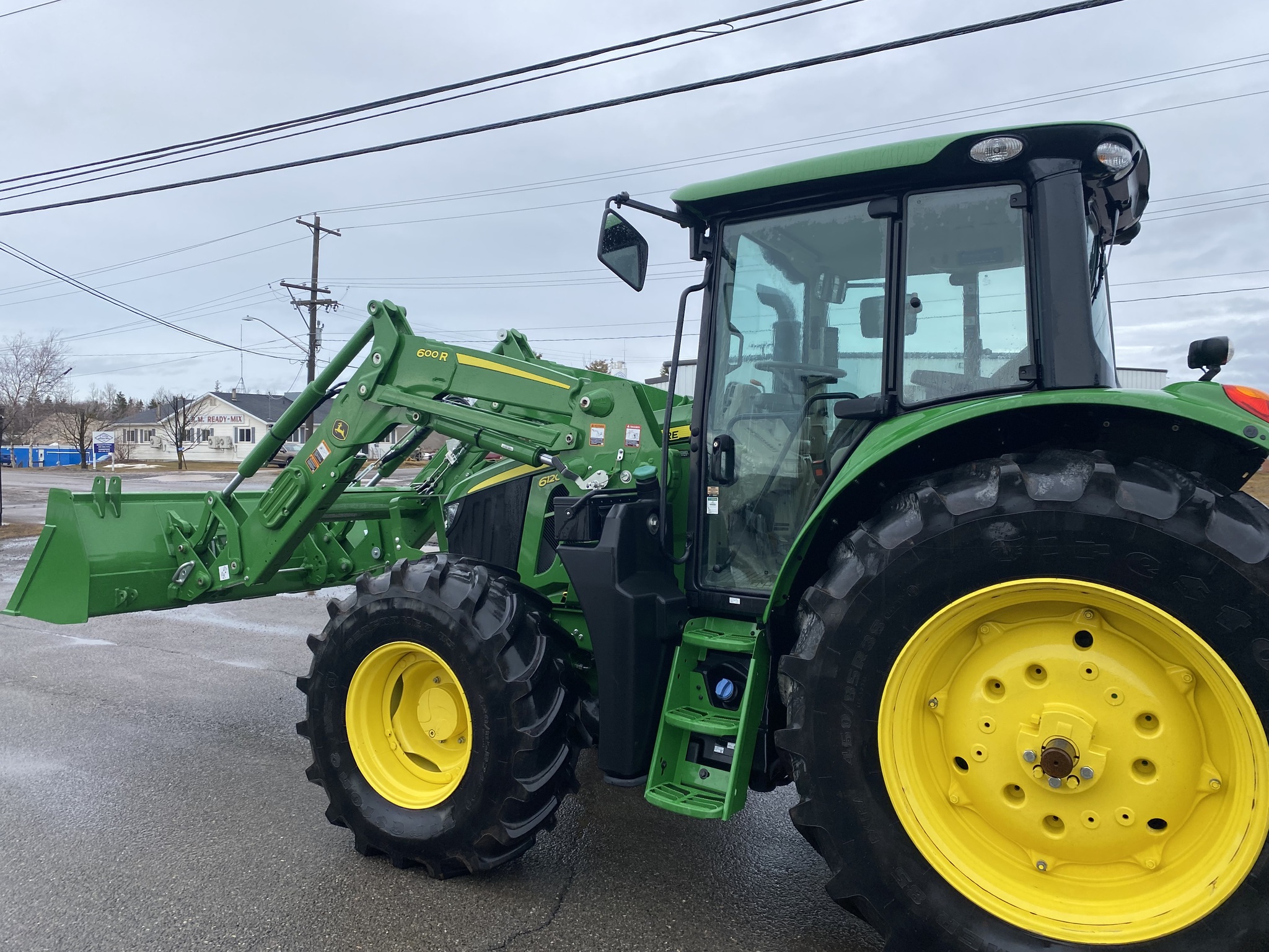 2024 John Deere 6120M Image 10