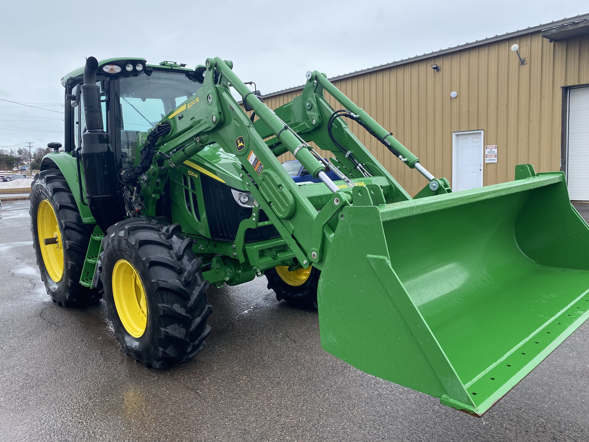 2024 John Deere 6120M Image 8