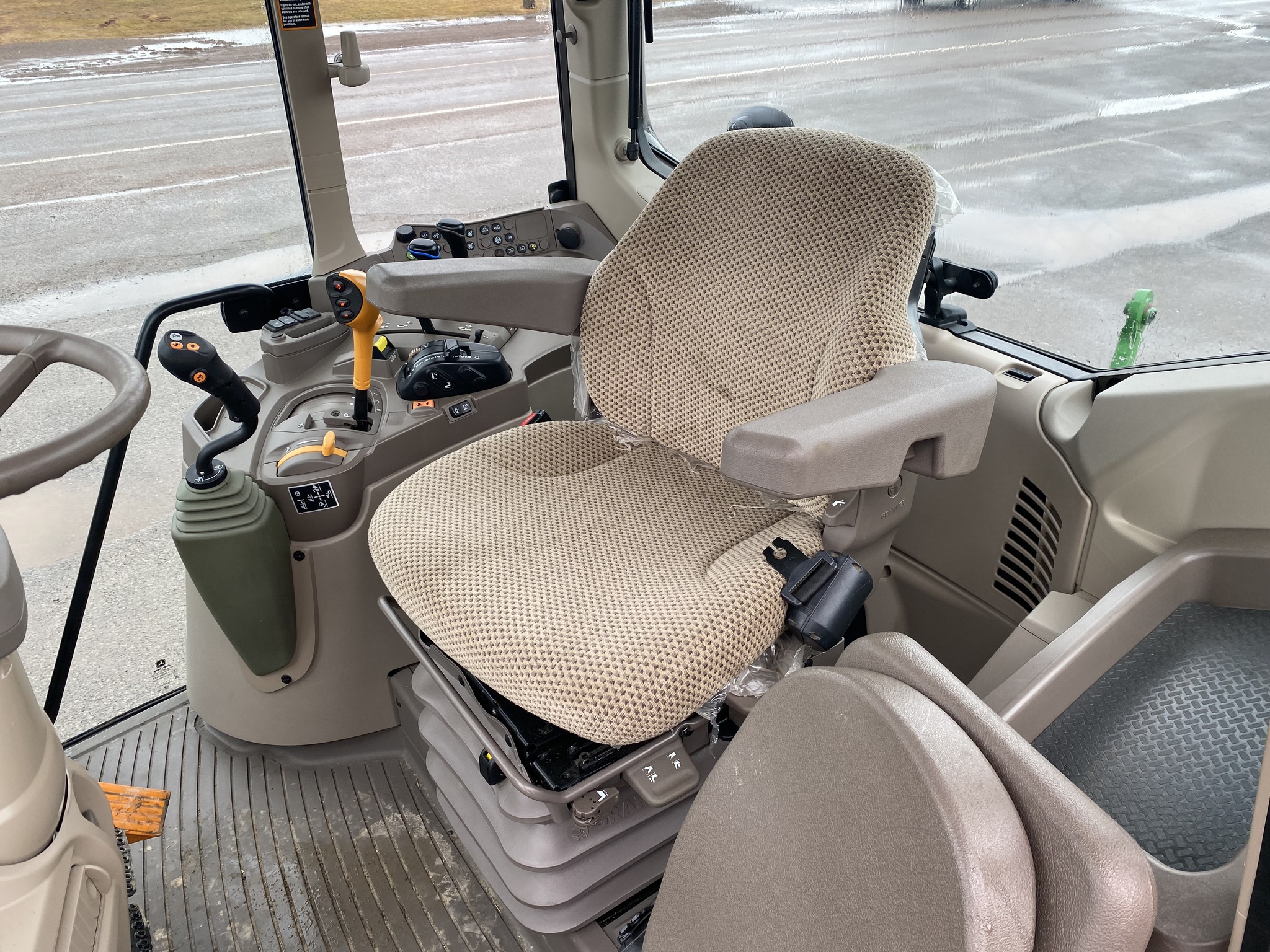 2024 John Deere 6120M Image 17