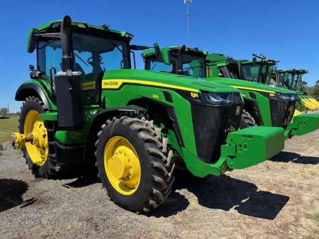 2023 John Deere 8R 280 Image 3