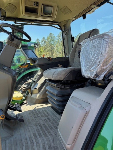 2023 John Deere 8R 280 Image 6