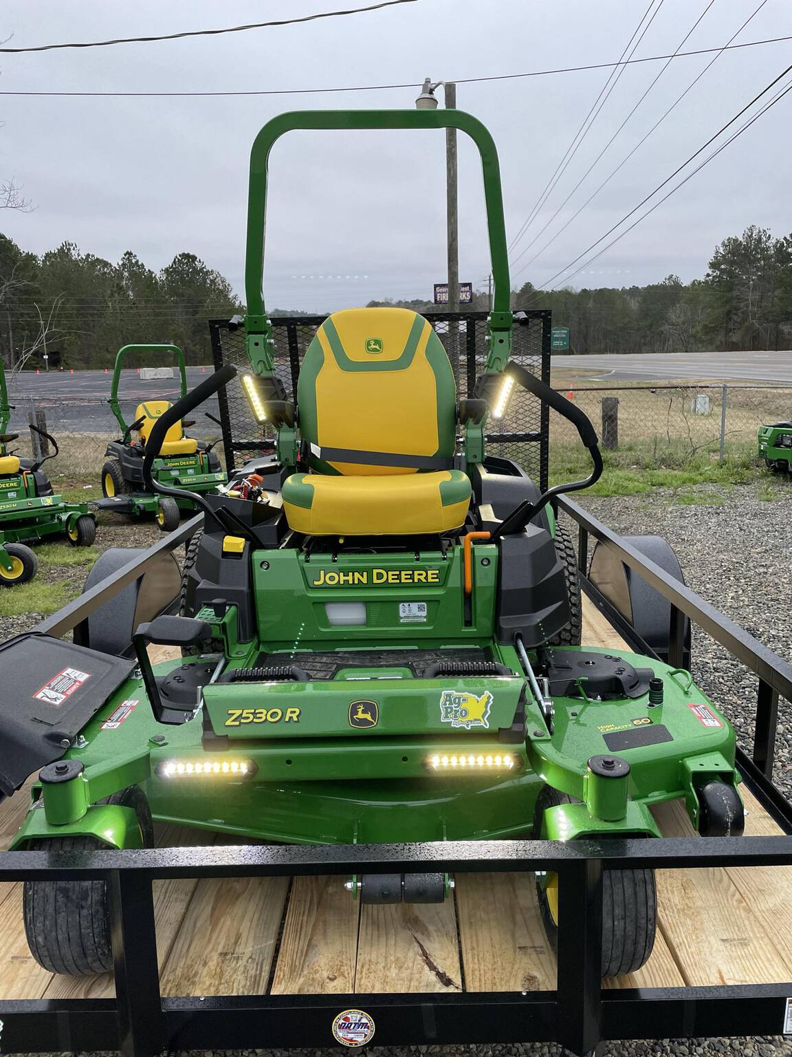 2025 John Deere Z530R Image 3