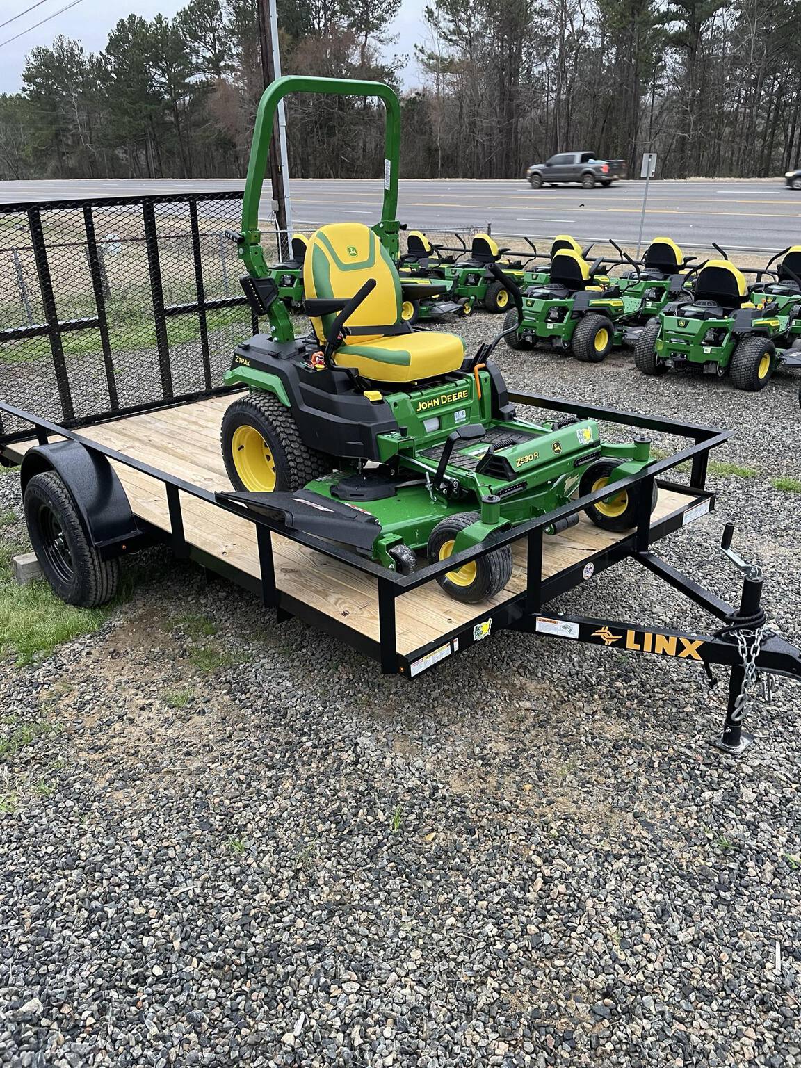 2025 John Deere Z530R Image 2