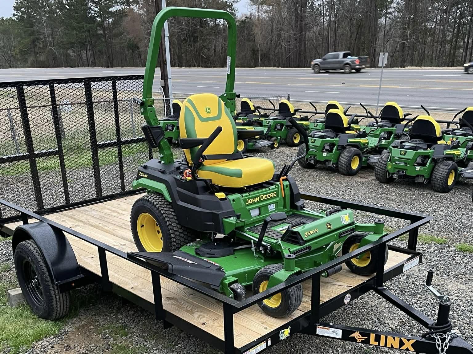 2026 John Deere Z530R Image 2