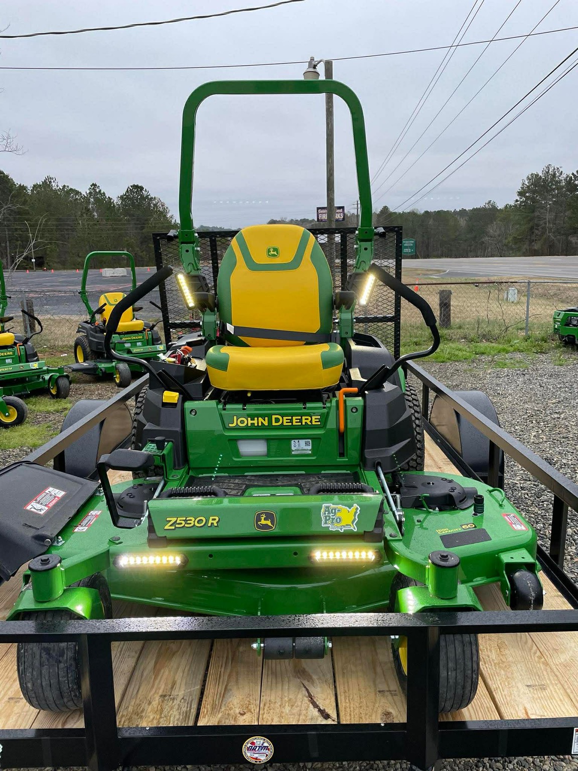 2026 John Deere Z530R Image 6