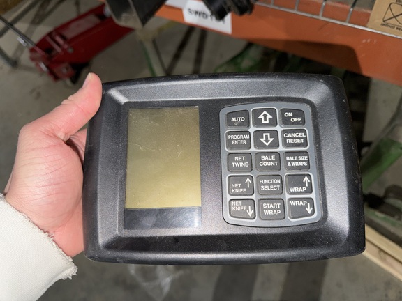 2022 New Holland Rollbelt 560 - Photo32