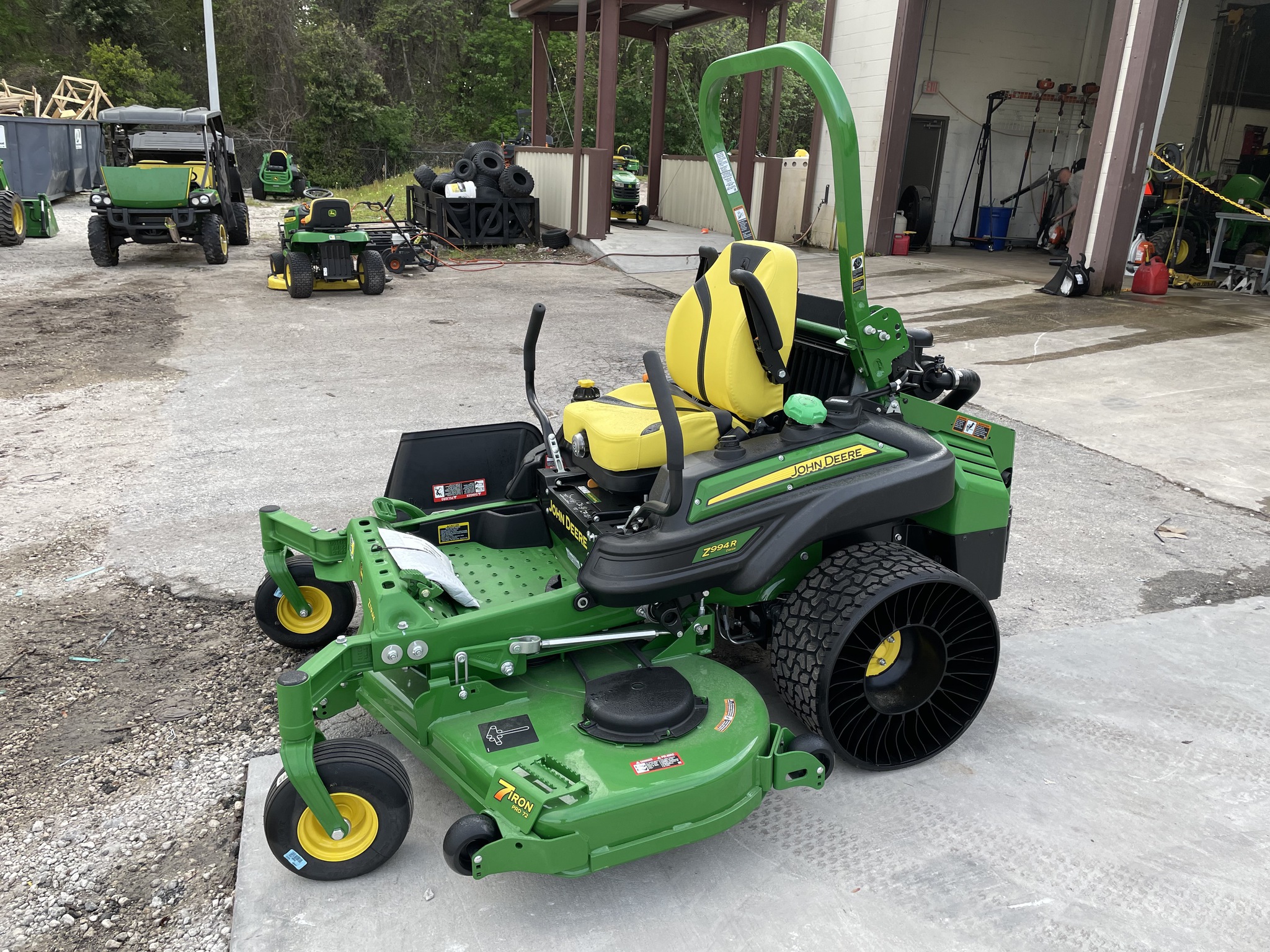 2025 John Deere Z994R Image 5