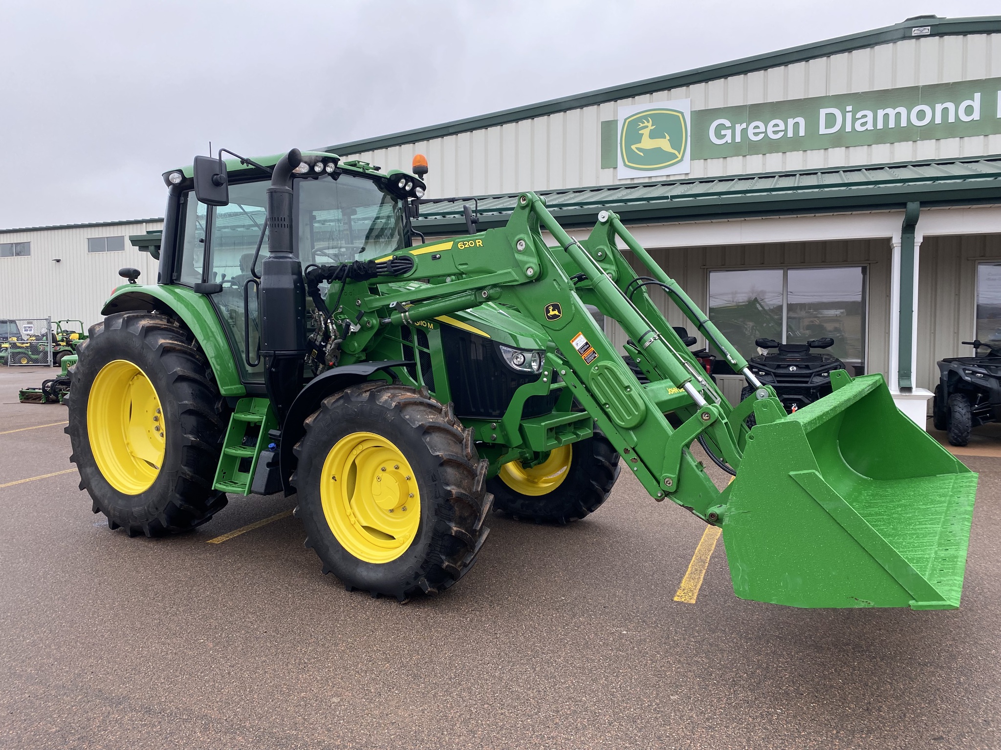 2023 John Deere 6110M Image 9