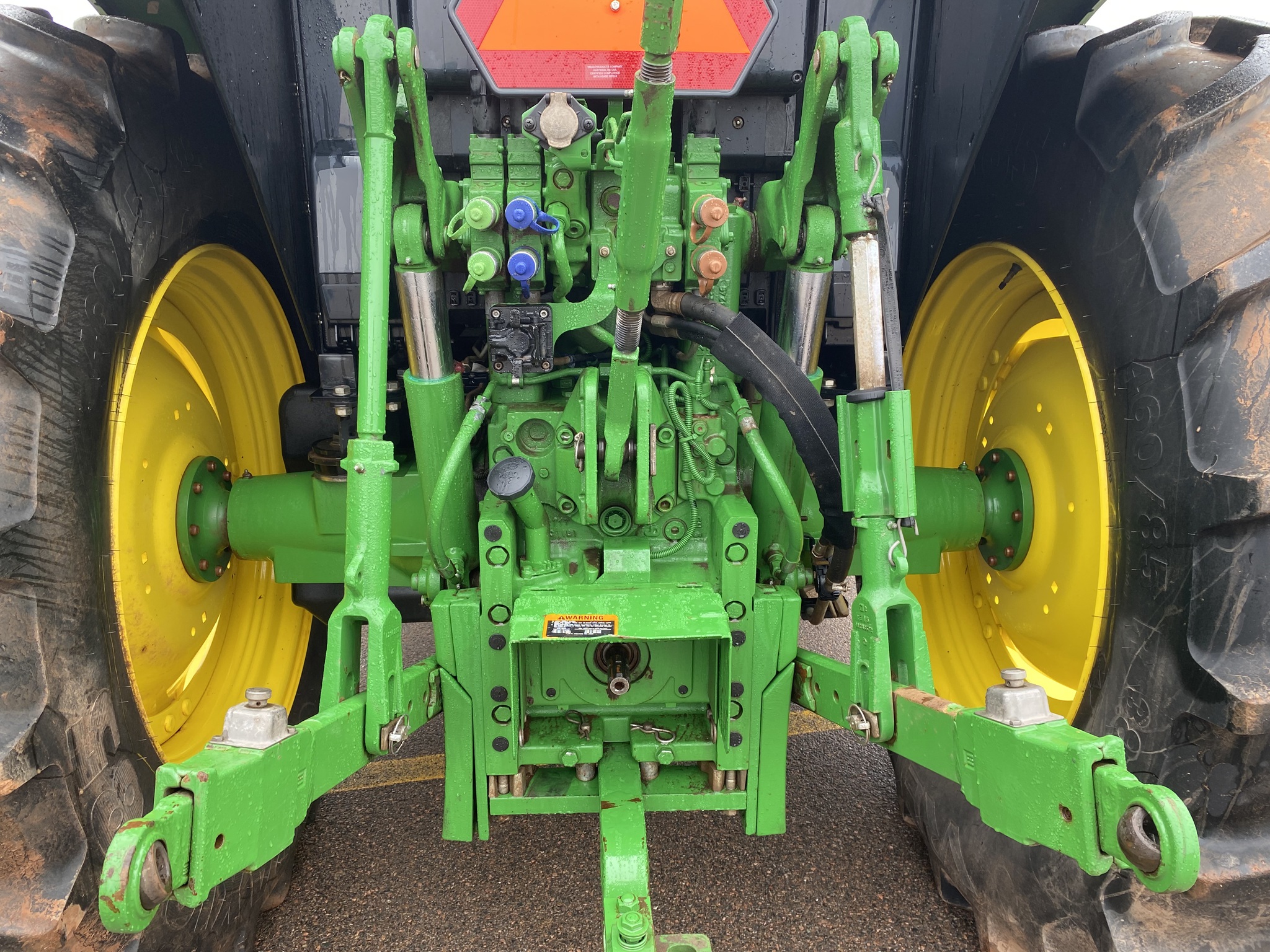 2023 John Deere 6110M Image 5