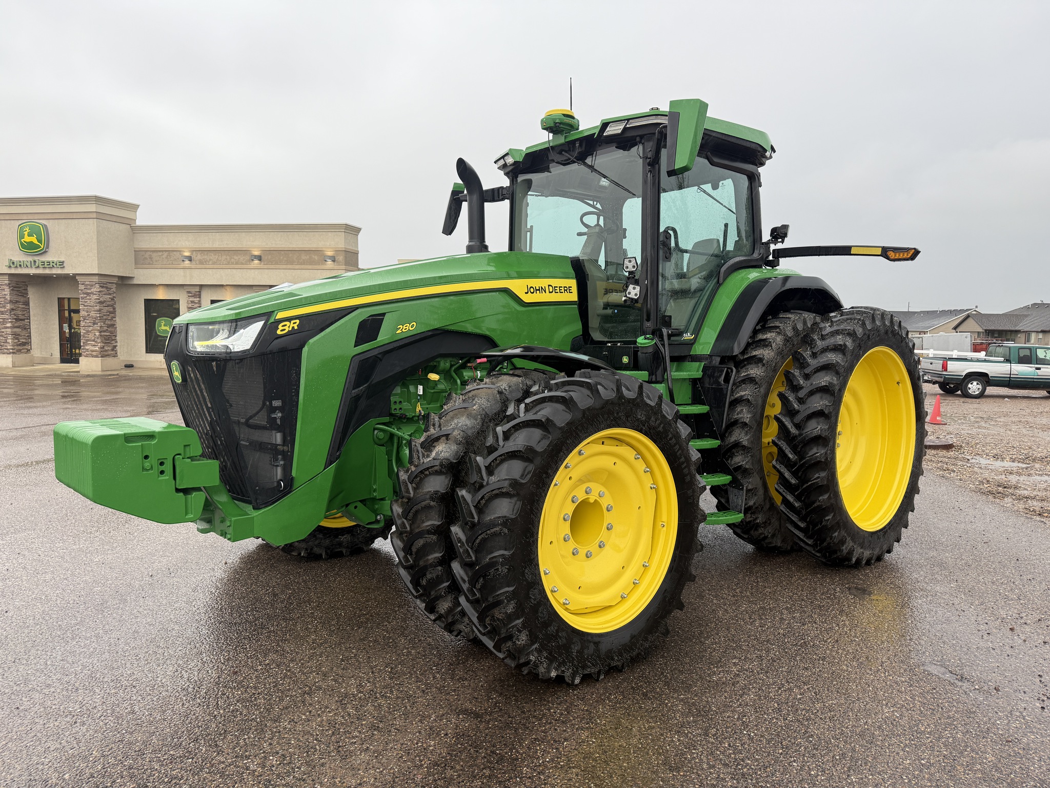 2023 John Deere 8R 280 Image 1