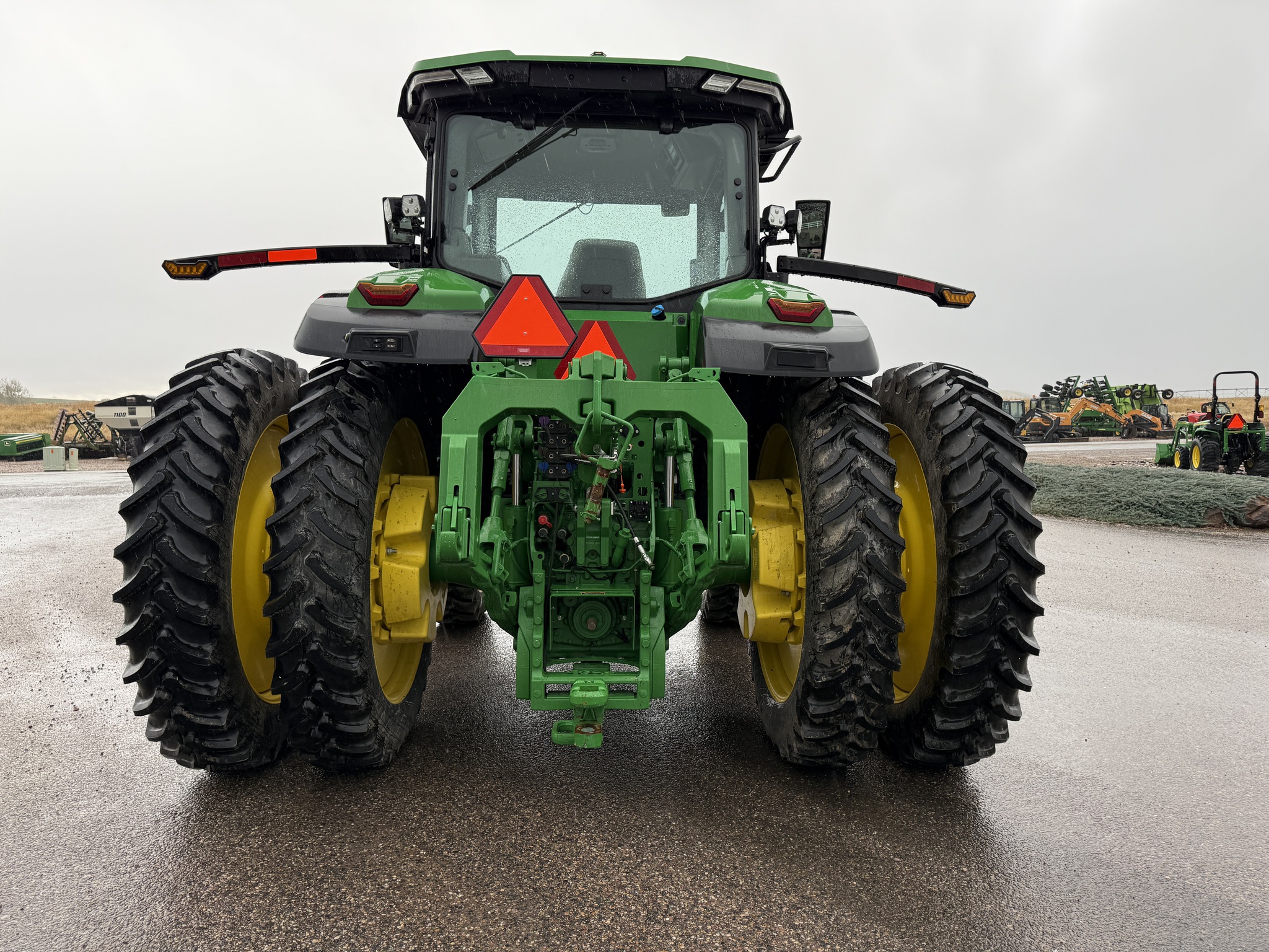 2023 John Deere 8R 280 Image 4