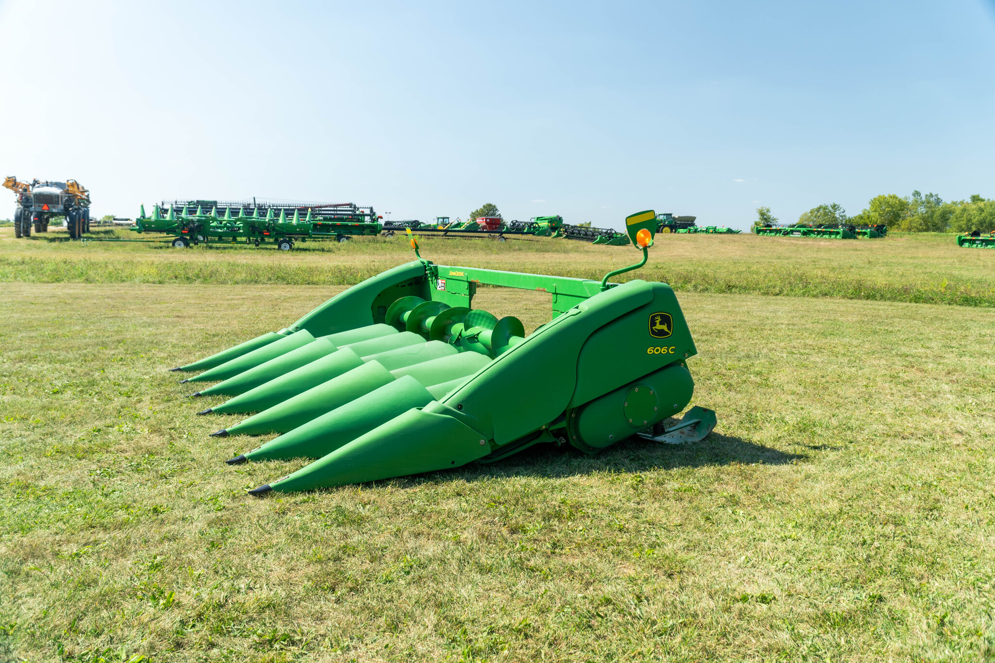 Used 2010 John Deere 606C Corn and Row Crop headers at Koenig Equipment in Anna, OH - PhotoXL0