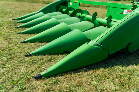 Used 2010 John Deere 606C Corn and Row Crop headers at Koenig Equipment in Anna, OH - Photo12