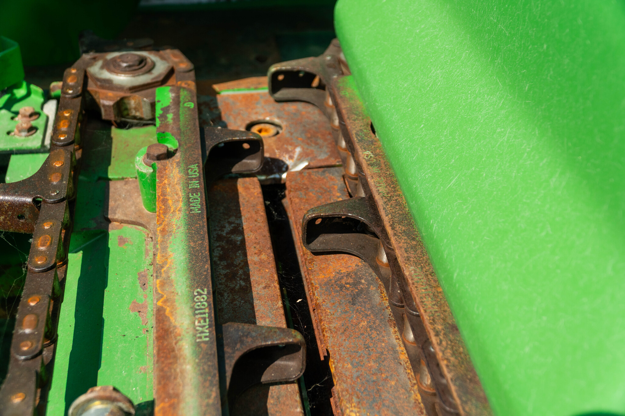 Used 2010 John Deere 606C Corn and Row Crop headers at Koenig Equipment in Anna, OH - PhotoXL17