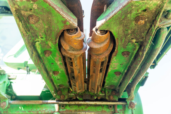 Used 2010 John Deere 606C Corn and Row Crop headers at Koenig Equipment in Anna, OH - Photo18